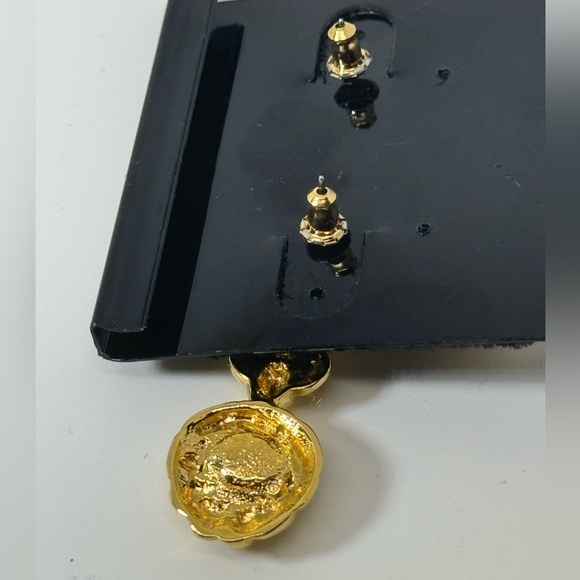 Stunning Vintage Gold & Cream Enamel Drop Post Earrings by Lilly’s Jewels - Picture 7 of 7